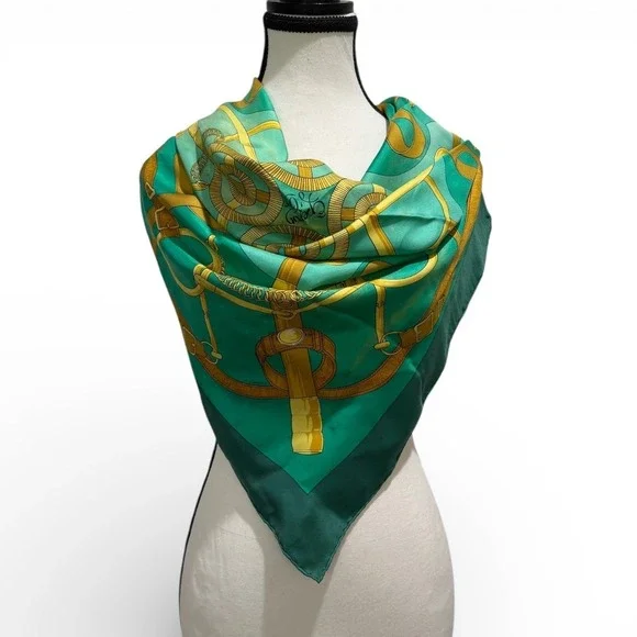 Hermès Eperon d'Or Silk Scarf Carré 90 Green Gold Vintage – Fading / Wear - Picture 3 of 7